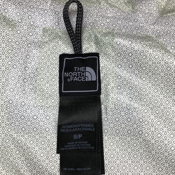 NORTH FACE S Hyvent Waterproof Hooded Jacket Green - Picture 8 of 8